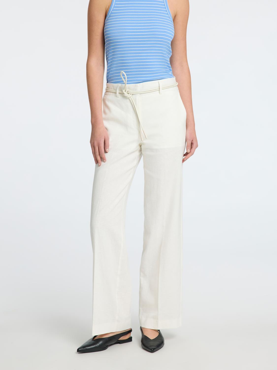 model_shot-front